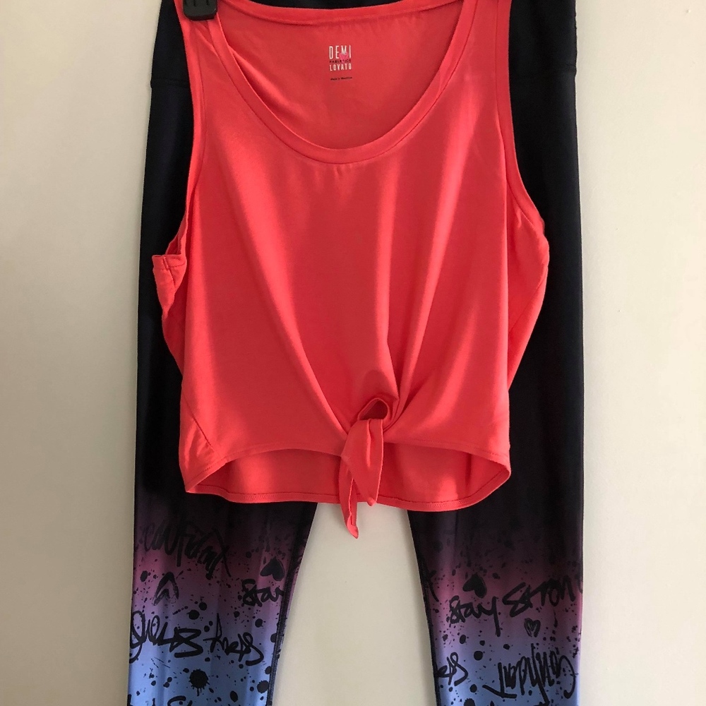 Fabletics Demi Lovato Workout SET